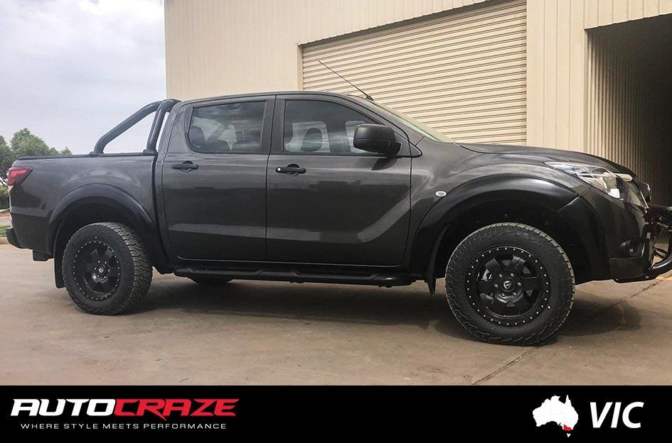 MAZDA BT 50 PODIUM SATIN BLACK 